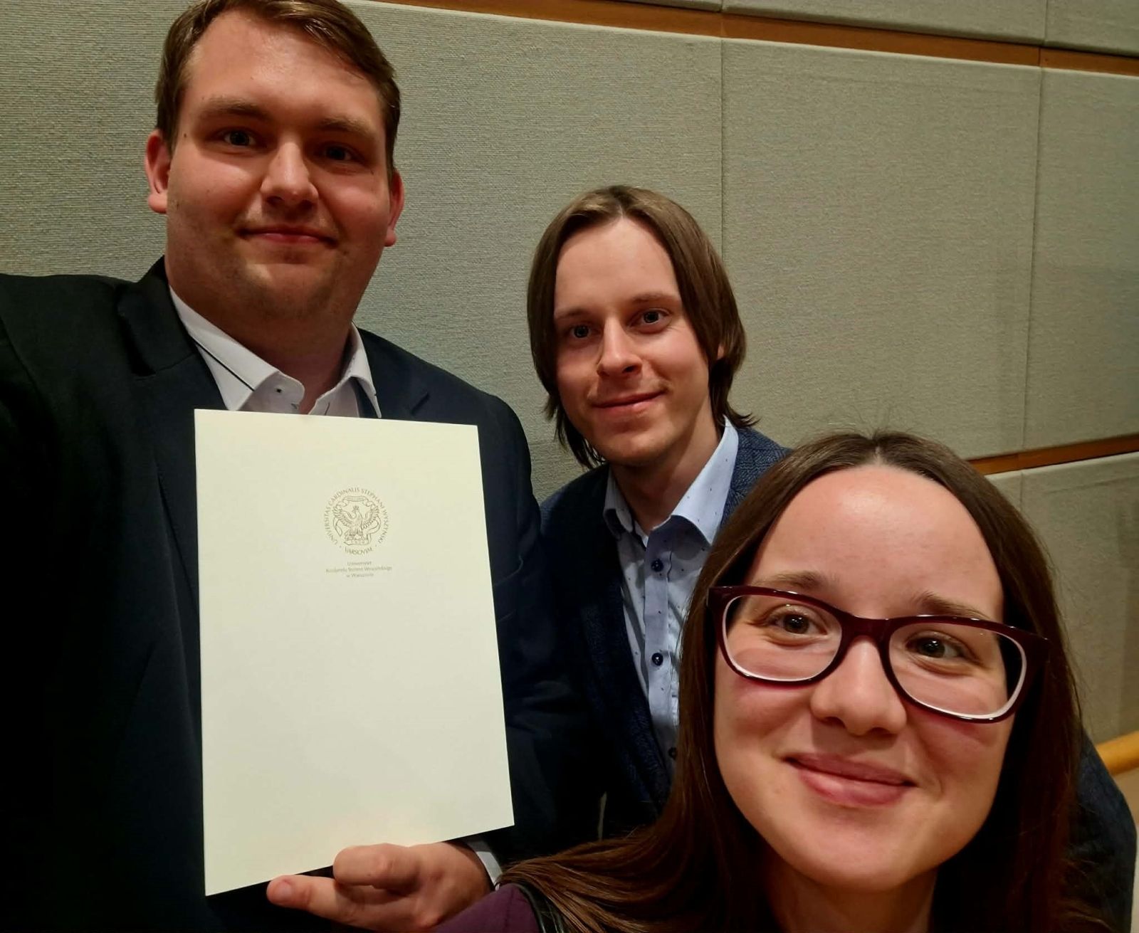 od lewej strony Michał Woźny, Krystian Wieliński, Beata Kęszczyk